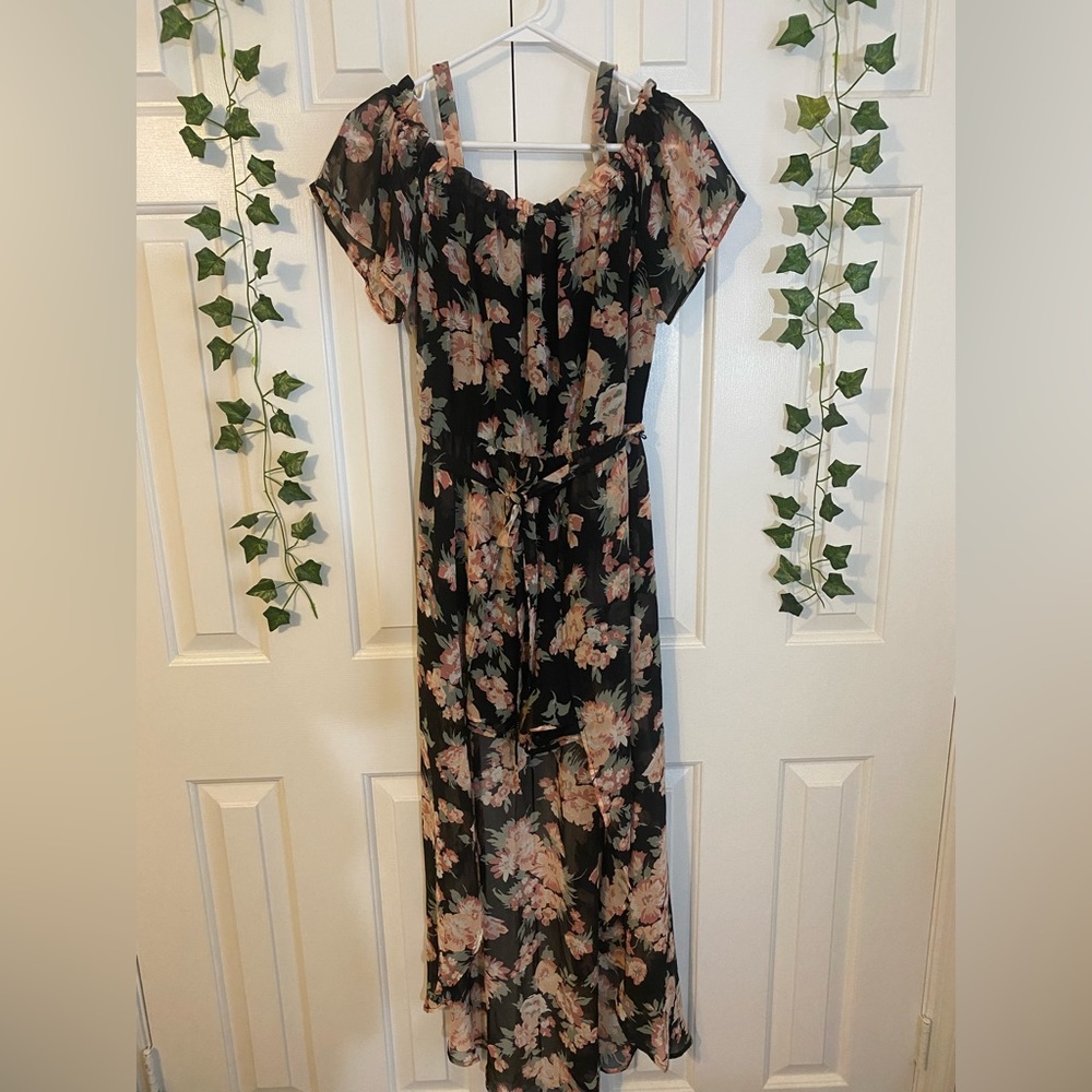 Floral Romper with Sheer Overlay | L | Off-Shoulder, Detachable Straps, High-Low